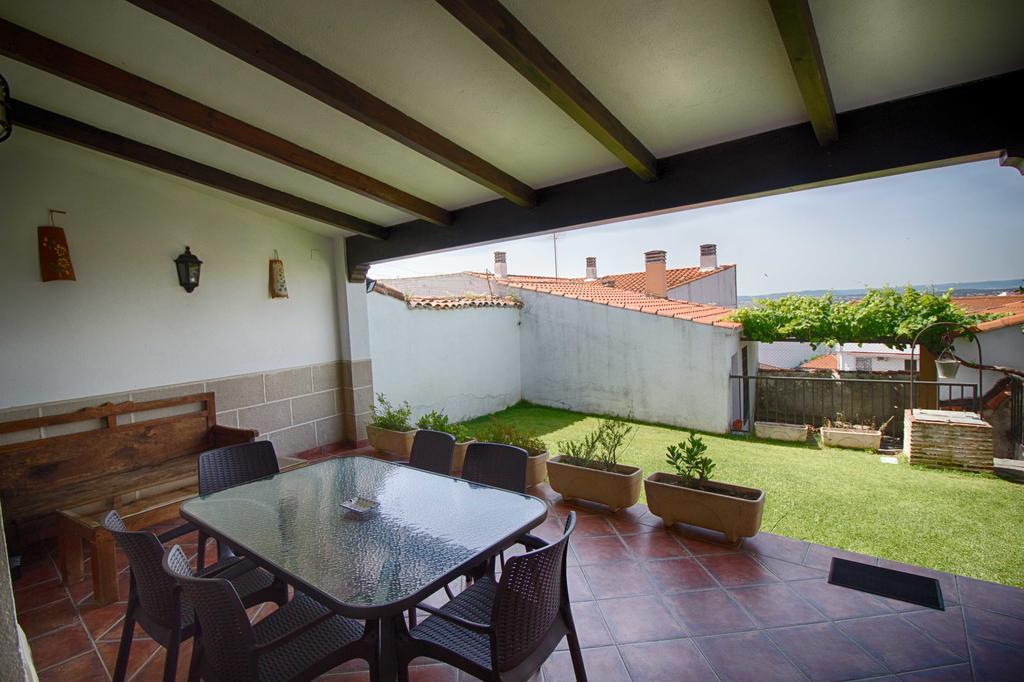 Casa Rural Tia Tomasa Мальпартида-де-Пласенсия Экстерьер фото