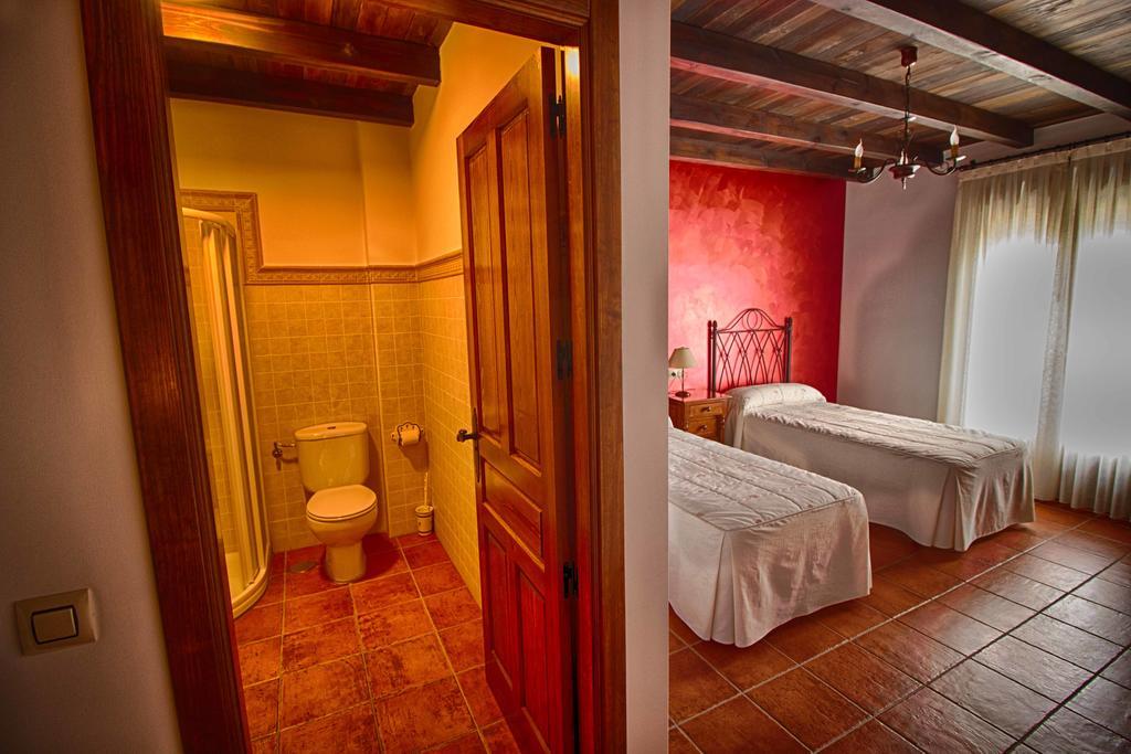 Casa Rural Tia Tomasa Мальпартида-де-Пласенсия Экстерьер фото