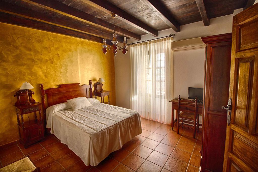 Casa Rural Tia Tomasa Мальпартида-де-Пласенсия Экстерьер фото