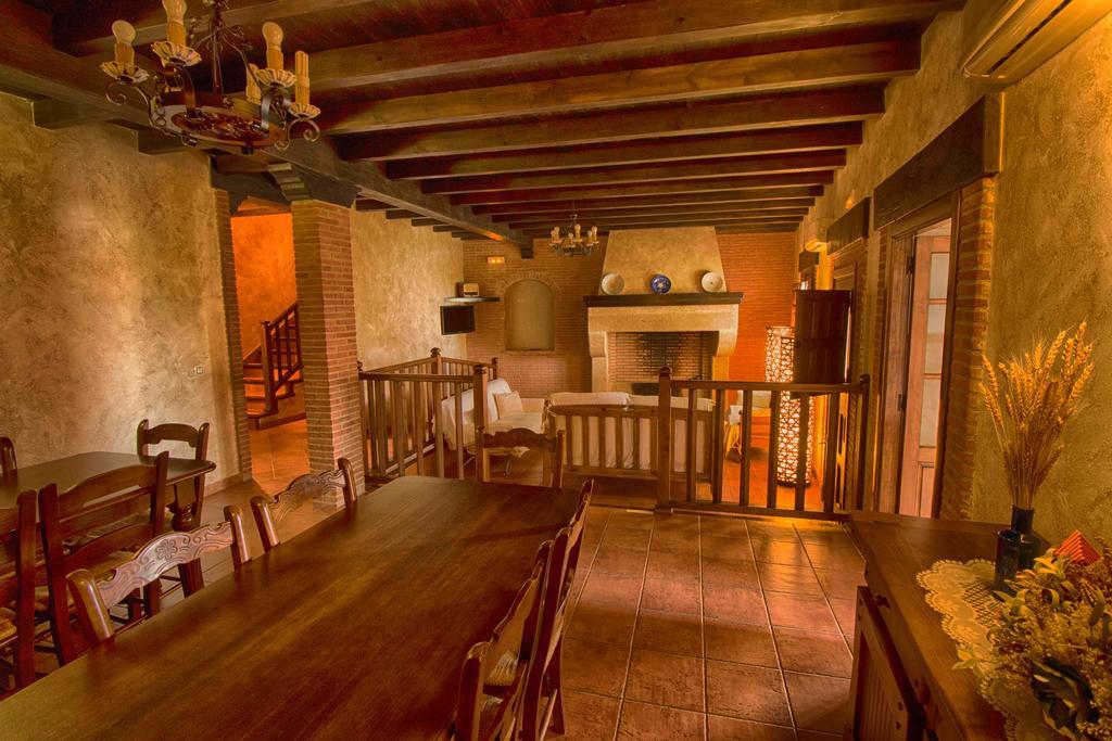 Casa Rural Tia Tomasa Мальпартида-де-Пласенсия Экстерьер фото
